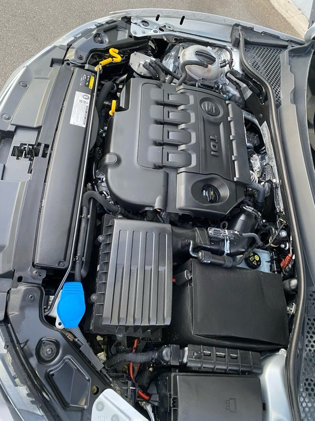 SEAT Leon 2017 modelo connect full impecable