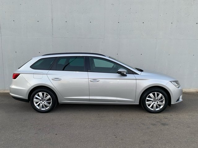 SEAT Leon 2017 modelo connect full impecable