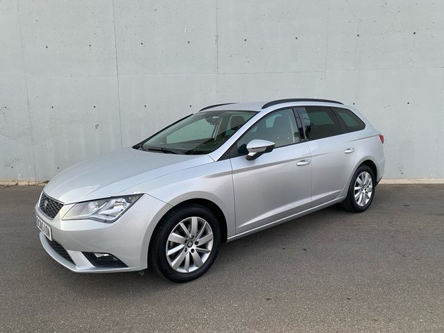 SEAT Leon 2017 modelo connect full impecable