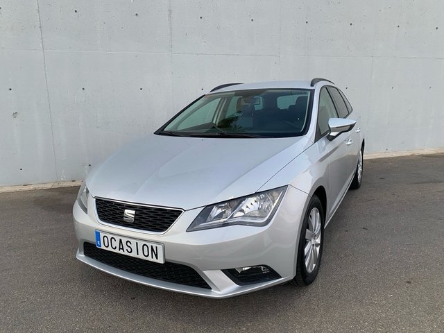 SEAT Leon 2017 modelo connect full impecable