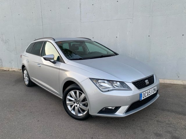 SEAT Leon 2017 modelo connect full impecable