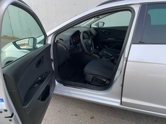 SEAT Leon 2017 modelo connect full impecable