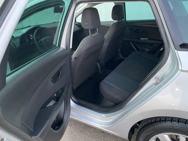 SEAT Leon 2017 modelo connect full impecable