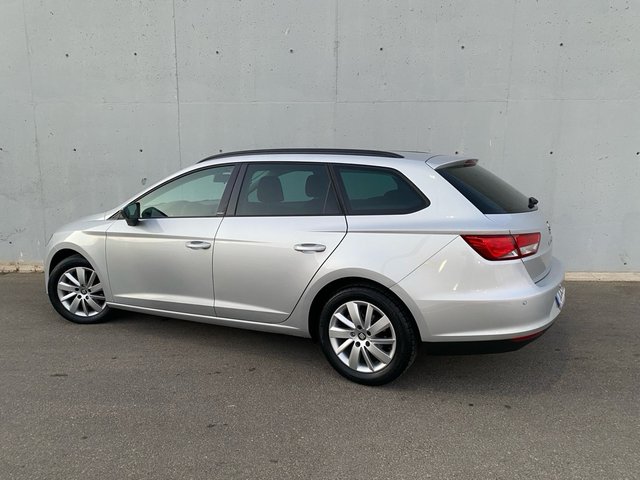 SEAT Leon 2017 modelo connect full impecable