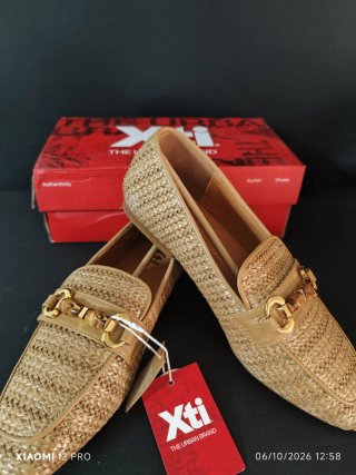 Mocasines Xti Rafia Beige y Dorados Nuevos
