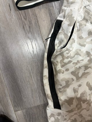 Conjunto Nike camuflaje Sudadera + Pantalón