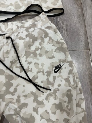 Conjunto Nike camuflaje Sudadera + Pantalón
