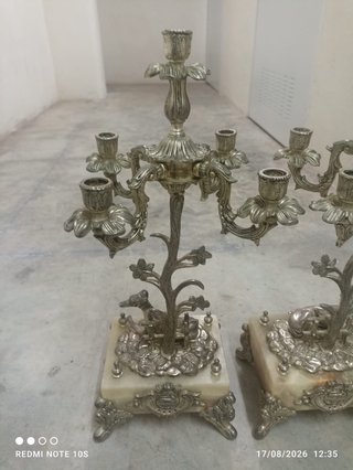 Pareja de Candelabros Antiguos