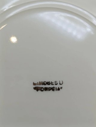 Set de platos Limoges crema y dorado