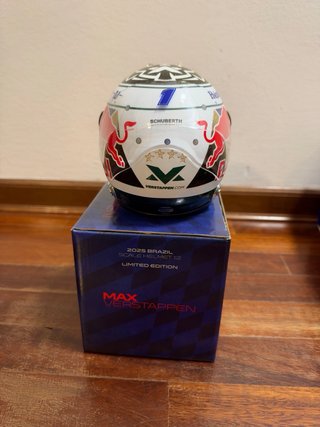 Casco Verstappen Red Bull Brasile 2025 Ed.Limitata