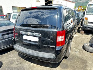 Lancia Voyager  2012 Chrysler Voyager en despiece