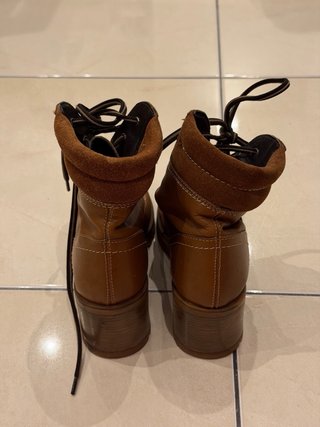 Botas Aldo de Salto Alto com Cordões