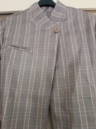 Blazer cruzado cuello mao beige/gris