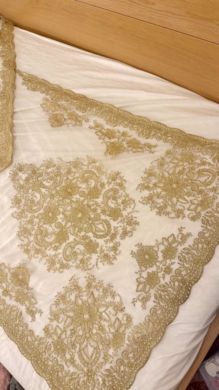 Manteletas de fallera de tul Dorado conLentejuelas