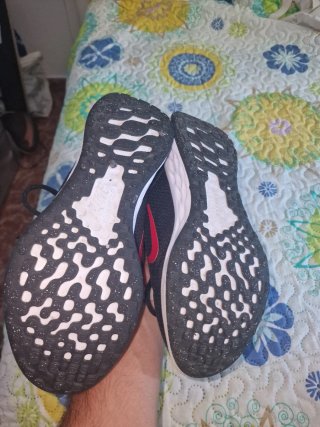 Zapatillas Nike Negras y Rojas