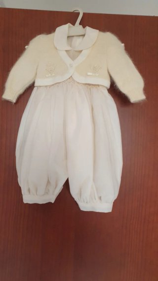 Ranita de bebé de punto y tul con chaqueta