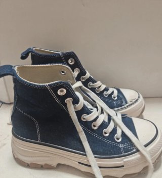 Zapatos de plataforma altos azules