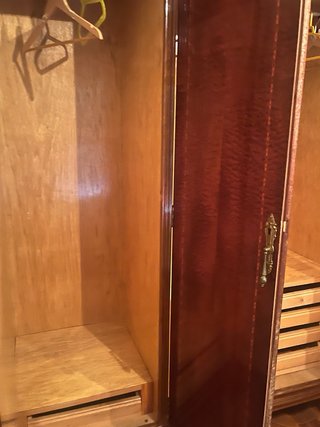 Conjunto Muebles Antiguos: Armario, Cómoda y Espej