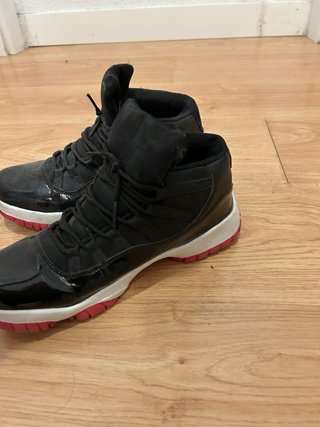 Air Jordan 11 Retro Bred Talla 41