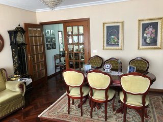 Conjunto Mesa y 6 Sillas Comedor Clásicas