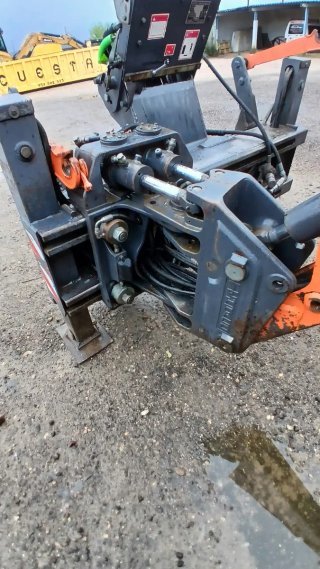 Miniexcavadora Terraco T-275 con enganche rápido