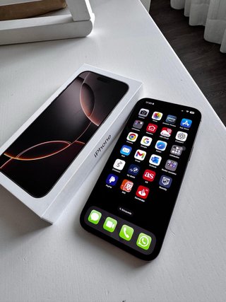 iPhone 16 Pro Max 256GB titánio