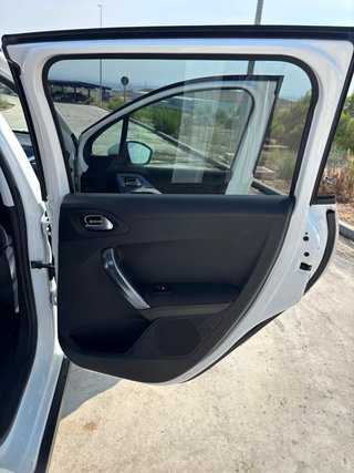 Peugeot 2008 ano 2018 1.2 gasolina 130 caballos