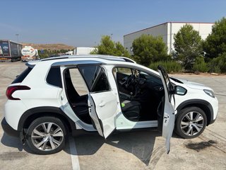 Peugeot 2008 ano 2018 1.2 gasolina 130 caballos