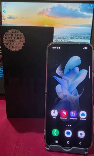 Samsung Galaxy Z Flip 4 256GB