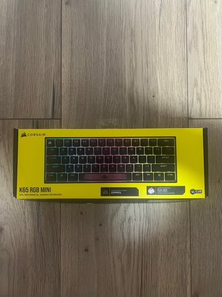 Teclado Gaming Corsair K65 RGB Mini