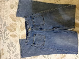 Pantalón vaquero campana azul