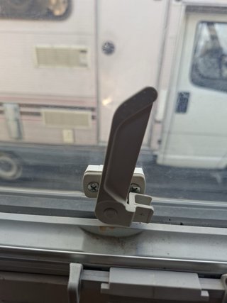 Pack de 2 Manecillas para ventana de autocaravana