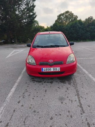 toyota yaris 2002