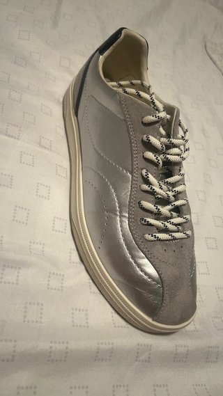 Botines Zara grises y plateados con doble cordones