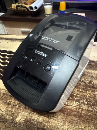 Impresora de etiquetas Brother QL-700