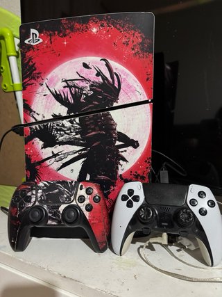 Consola PlayStation 5 (PS5) con 3 Mandos