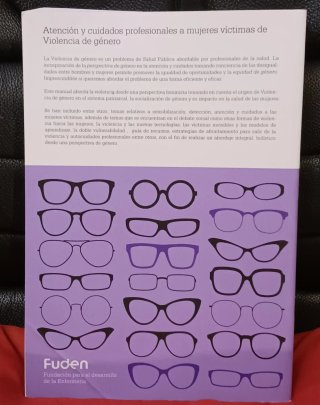 Atención y cuidados profesionales a mujeres víct..