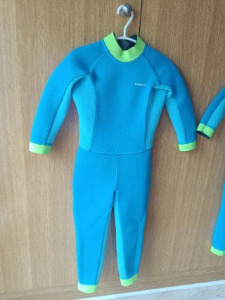 2 Trajes de Neopreno para Niño