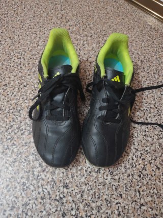 Botas de fútbol Adidas talla 34