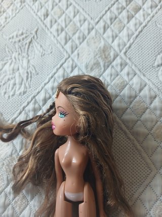 Boneca Bratz Yasmin Genie Magic 2006