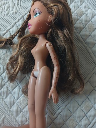 Boneca Bratz Yasmin Genie Magic 2006
