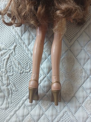 Boneca Bratz Yasmin Genie Magic 2006