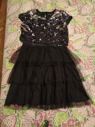 Vestido lentejuelas y tul negro