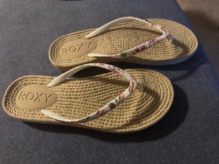 Sandalias Roxy casi sin uso