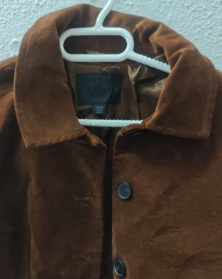 Cazadora corta Zara Talla S -Perfecto estado Nuevo