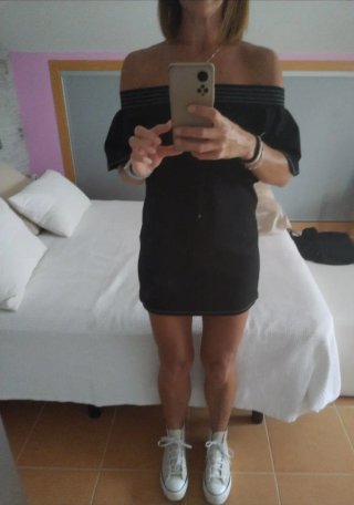 Vestido Negro Escote Bardot