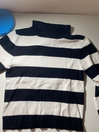 Jersey rayas cuello alto negro y blanco