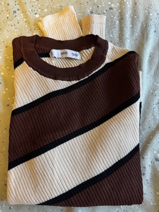 Camiseta Mango rayas marrón y beige Talla XS
