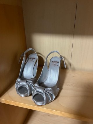 Tacones fiesta plateados