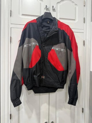 Chaqueta Sako Moto Negra y Roja